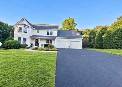 125 Tennyson - Photo 1