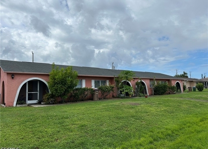 704 Se 46th Lane - Photo 1