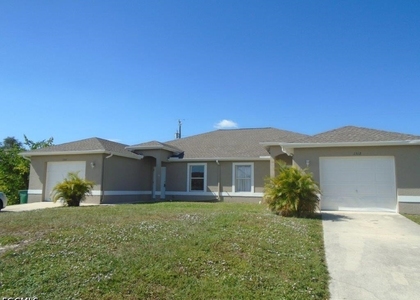 1310 Ne 8th Place - Photo 1