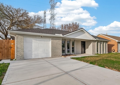 11118 Stroud Drive - Photo 1