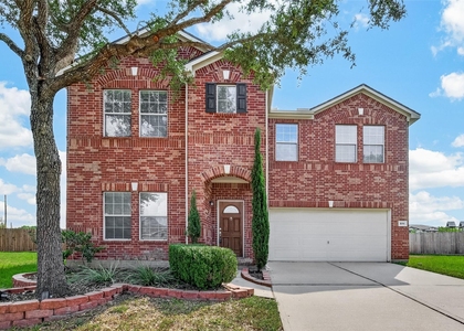 611 Blue Oasis Court - Photo 1