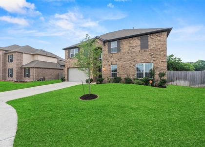 2411 Jitterbug Lane - Photo 1