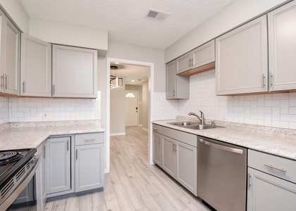 207 Granberry Street - Photo 1