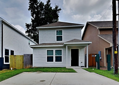 16696 E Ivanhoe - Photo 1