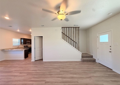 512 Adley Avenue - Photo 1