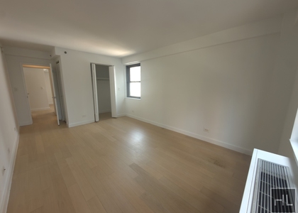 East 39th Street - Photo 1