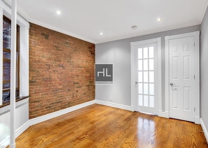 East 23 Street - Photo 1