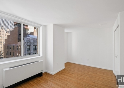 West 38 Street - Photo 1