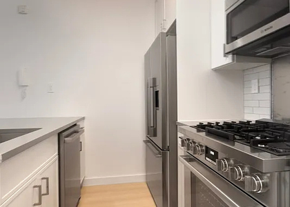 East 34 Street - Photo 1