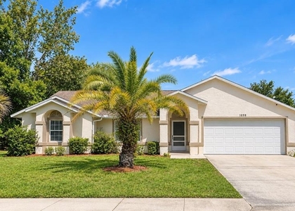 1098 W Seagate Drive - Photo 1