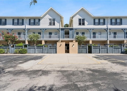 720 Celebration Avenue - Photo 1