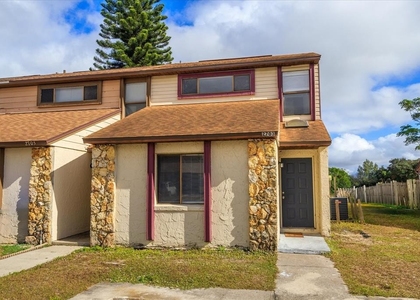2703 Hunt Club Lane - Photo 1