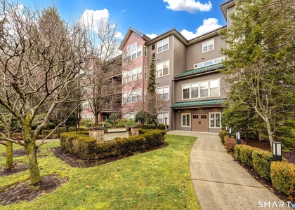 100 Richards Avenue - Photo 1