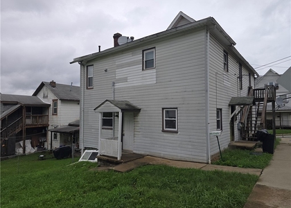 318 Fairview Ave - Photo 1