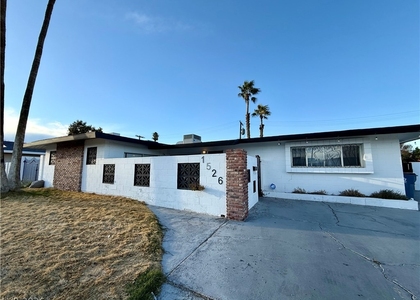 1526 E Twain Avenue - Photo 1