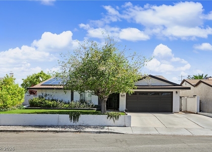 4162 Ridgewood Avenue - Photo 1