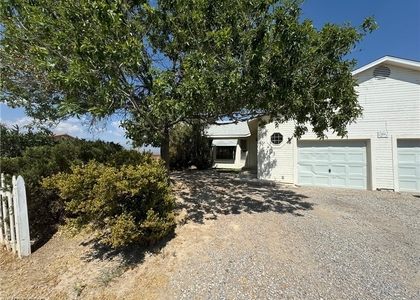 1851 S Sycamore Avenue - Photo 1