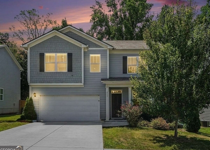 477 Starbuck Parkway - Photo 1