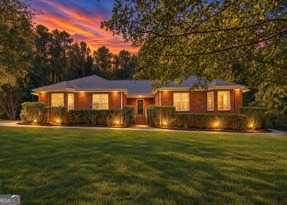 100 Bluebird Lane - Photo 1