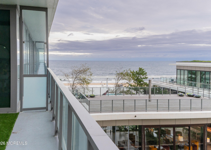 1101 N Ocean Avenue N - Photo 1