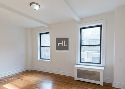 East 37 Street - Photo 1