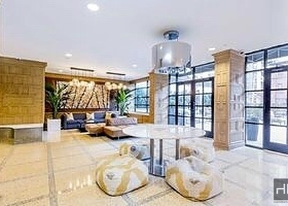East 86th Street - Photo 1