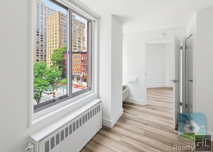 2nd Avenue - Photo 1