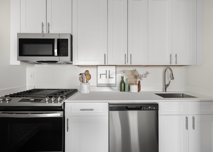 Second Avenue - Photo 1