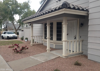 860 N Mcqueen Road - Photo 1