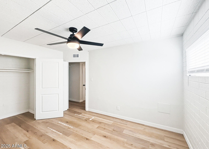 25 E Eva Street - Photo 1