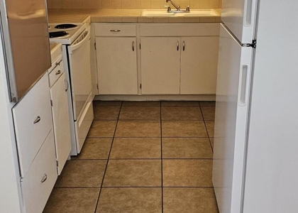 110 S Allen -- - Photo 1