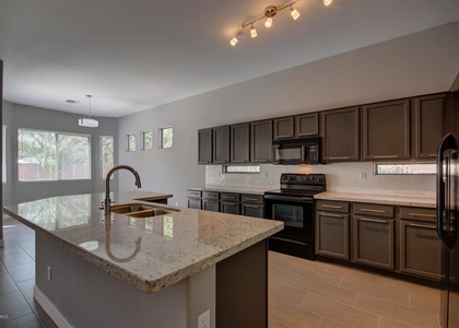 4027 E Marshall Avenue - Photo 1