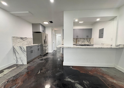 739 Ne 13th Court - Photo 1
