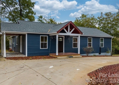 1515 Berkley Street Sw - Photo 1