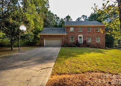4011 Windwood Circle - Photo 1