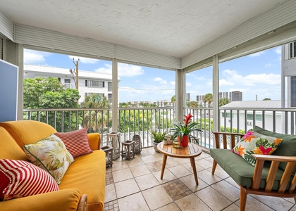 155 Yacht Club Drive - Photo 1