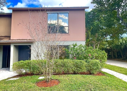 501 Sandtree Drive - Photo 1