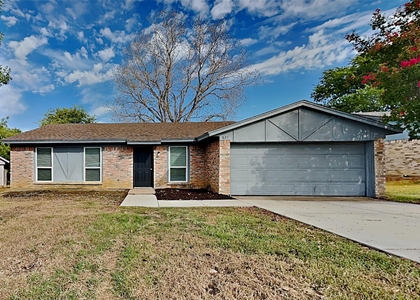 621 Meadowview Drive - Photo 1