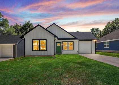512 E Heron Street - Photo 1