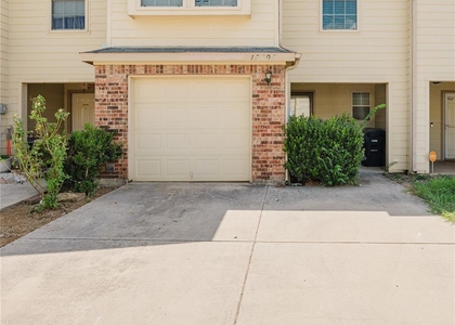 12604 Bay Avenue - Photo 1