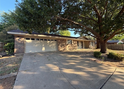 6203 Circo Drive - Photo 1