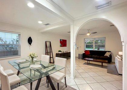 1613 Nw 4th Avenue - Photo 1