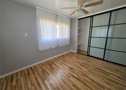 1695 1/2 James Pl - Photo 1