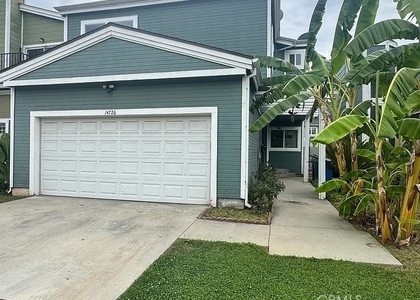 14726 Tupper - Photo 1