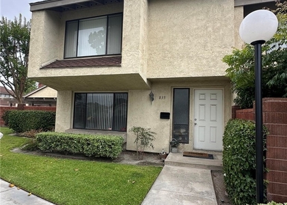 835 W Orangewood - Photo 1
