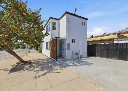 1205 Cole Avenue - Photo 1