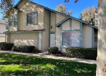 237 Grayson Way - Photo 1