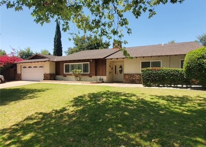 2285 N Indian Hill - Photo 1