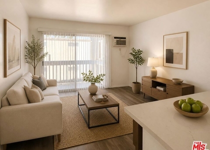 18366 Collins Street - Photo 1