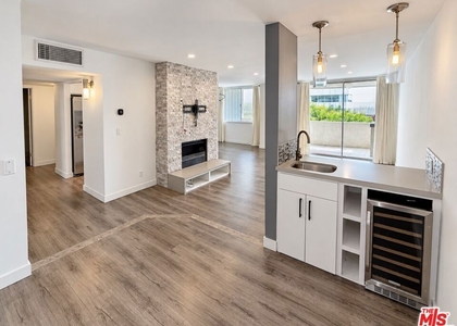 1230 Horn Avenue - Photo 1